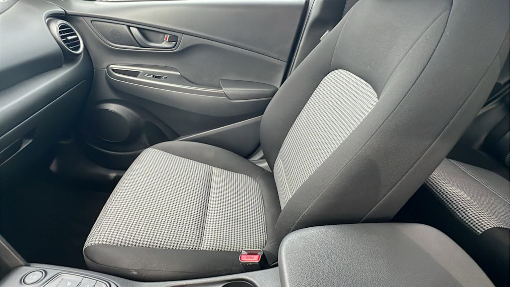2020 Hyundai Kona SEL 10
