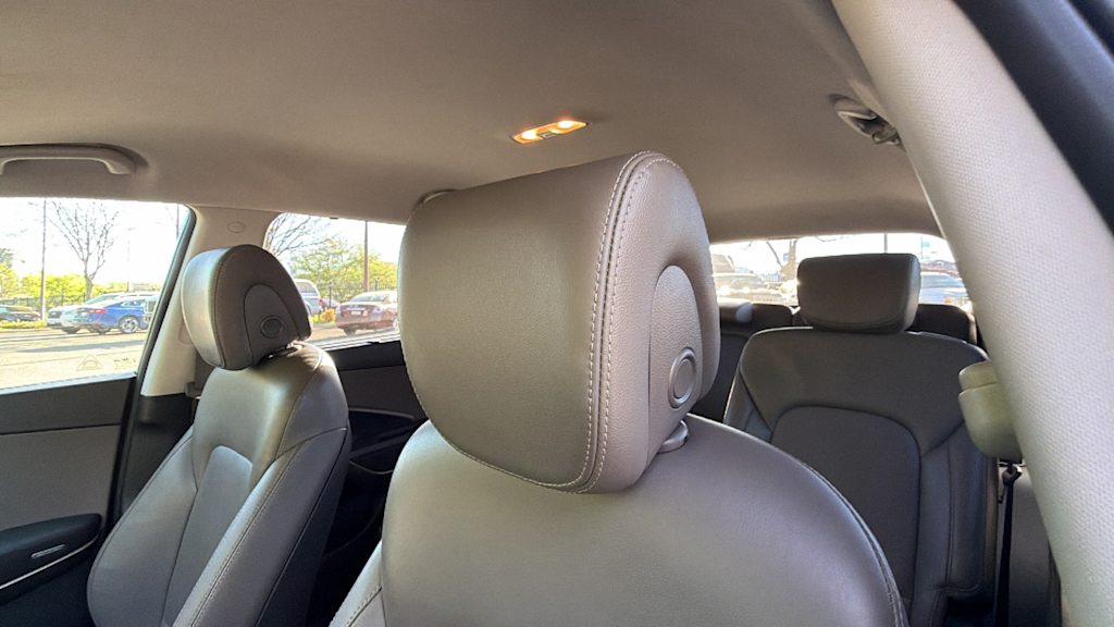 Thumbnail: 2017 Hyundai Santa Fe - 9