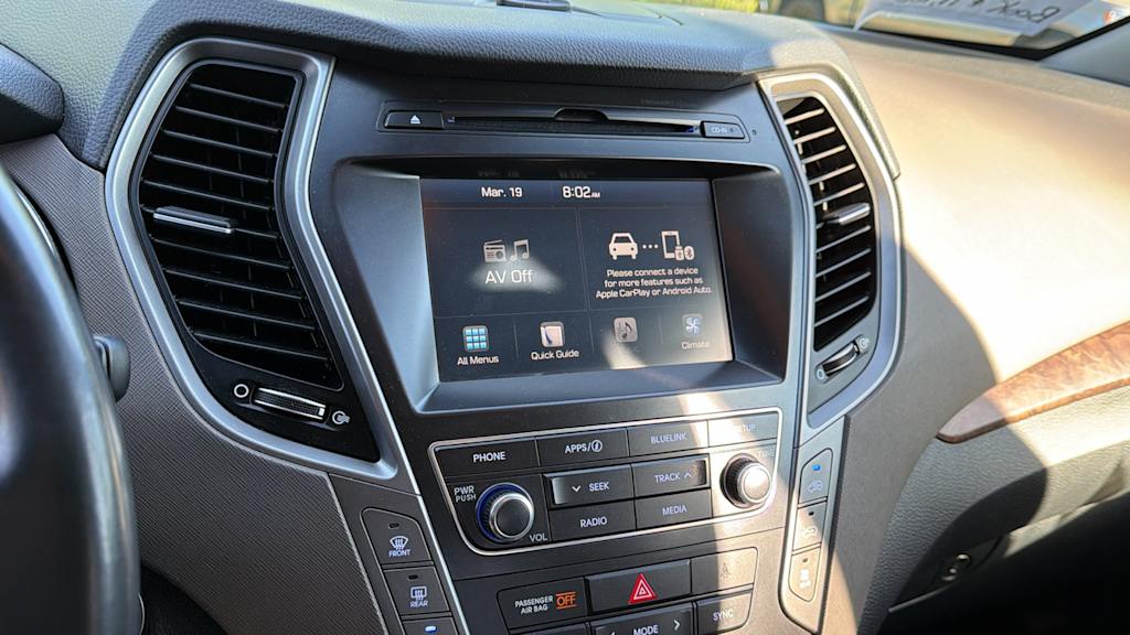 Thumbnail: 2017 Hyundai Santa Fe - 12