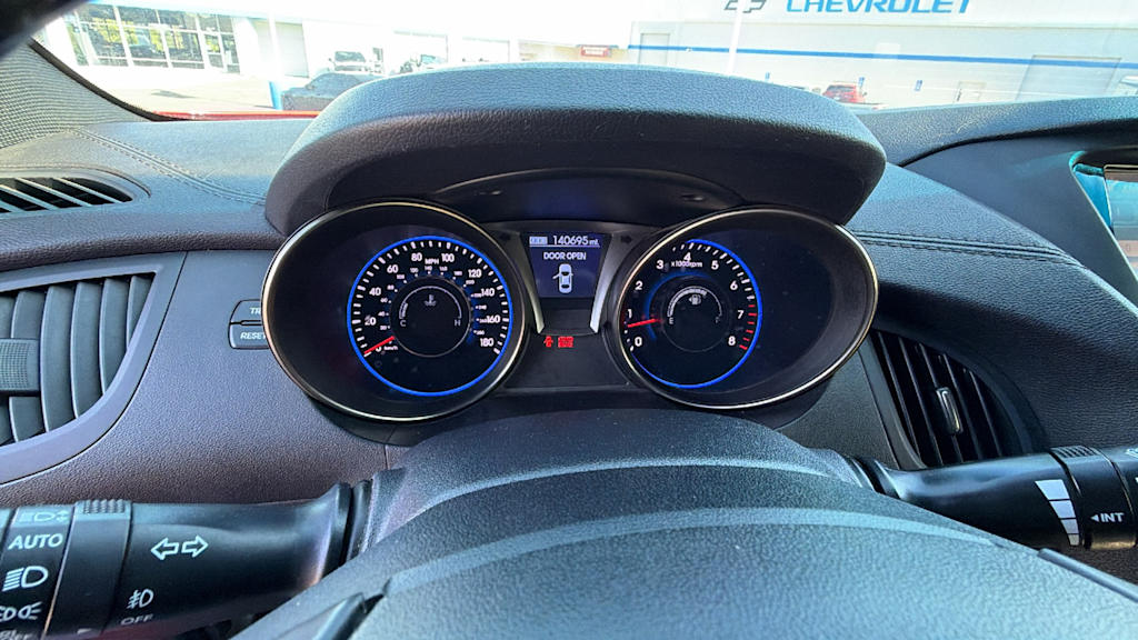 Thumbnail: 2013 Hyundai Genesis - 14