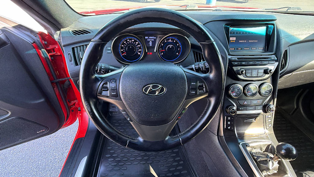 Thumbnail: 2013 Hyundai Genesis - 8