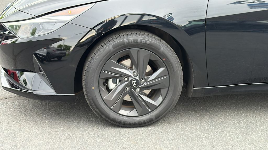 Thumbnail: 2023 Hyundai Elantra - 7