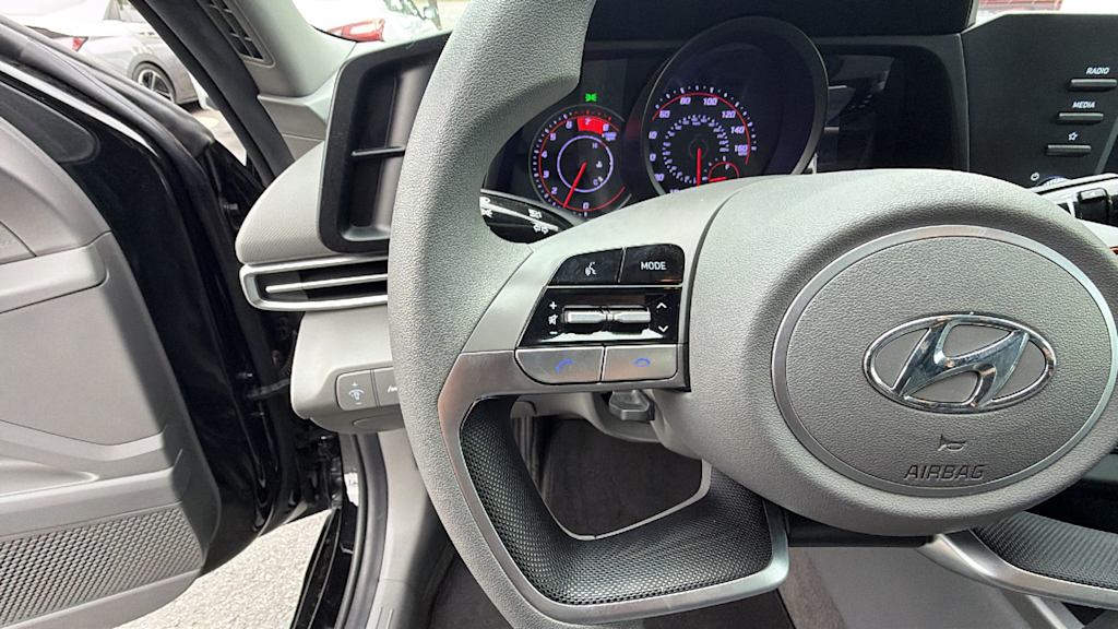 Thumbnail: 2023 Hyundai Elantra - 12