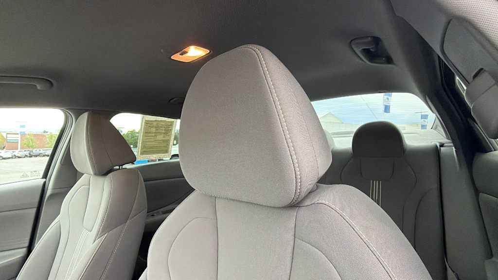 Thumbnail: 2023 Hyundai Elantra - 9