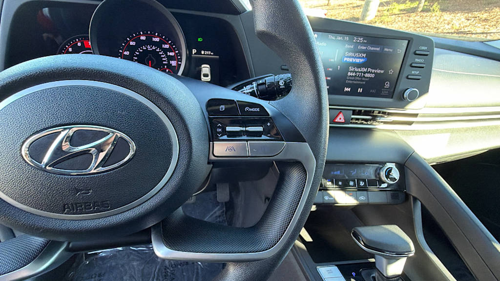 Thumbnail: 2023 Hyundai Elantra - 13