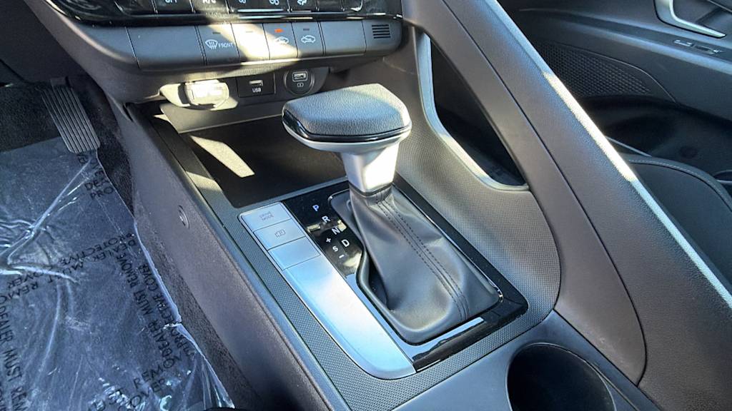 Thumbnail: 2023 Hyundai Elantra - 15