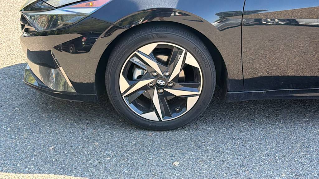 Thumbnail: 2021 Hyundai Elantra - 6