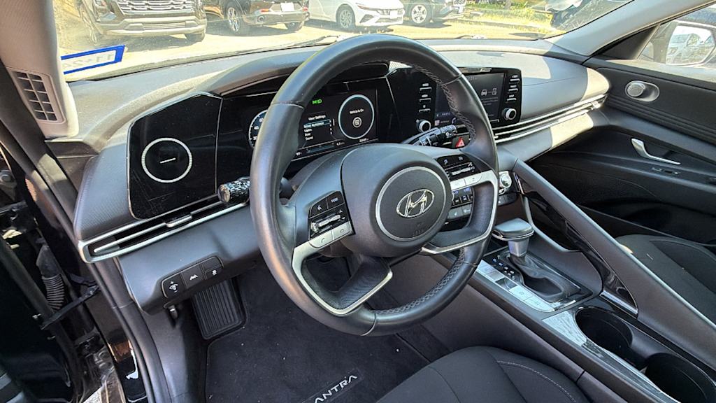 Thumbnail: 2021 Hyundai Elantra - 2
