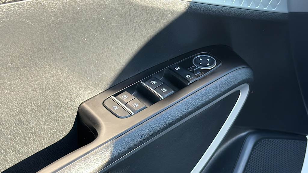 Thumbnail: 2023 Kia Soul - 28