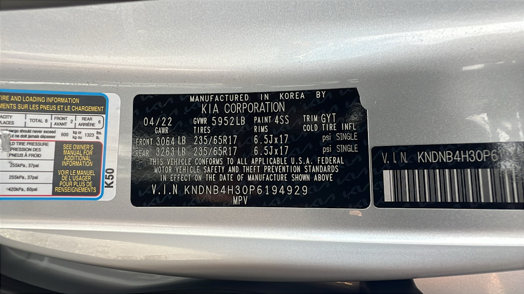 Thumbnail: 2023 Kia Carnival - 19