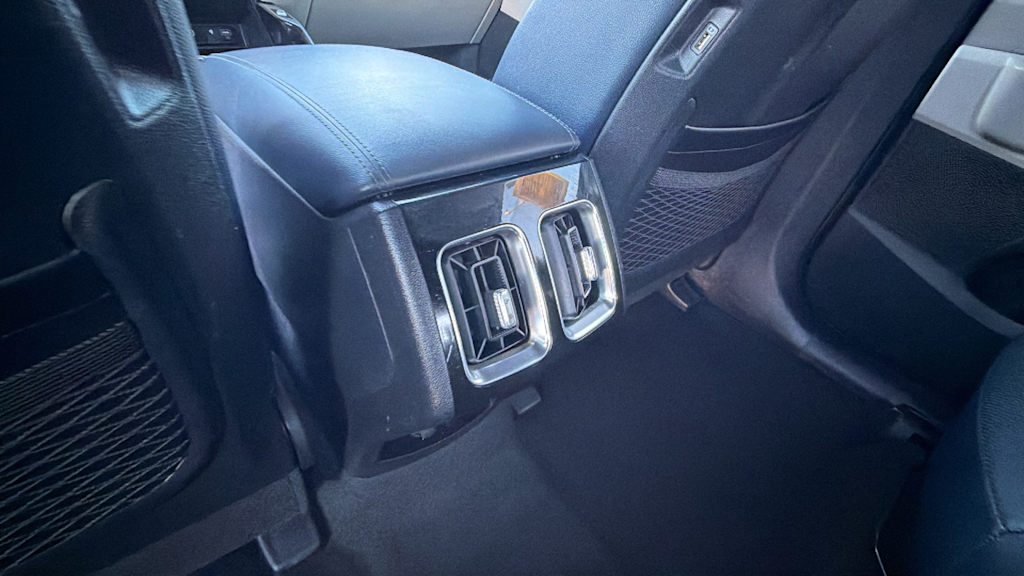 Thumbnail: 2022 Kia Sorento - 29