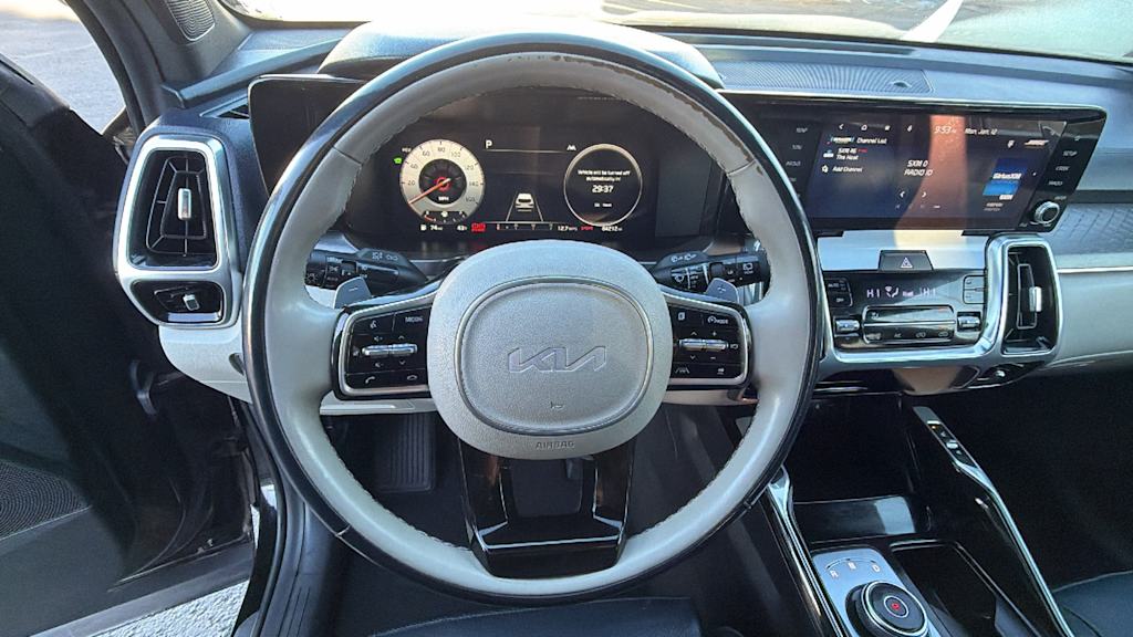 Thumbnail: 2022 Kia Sorento - 9