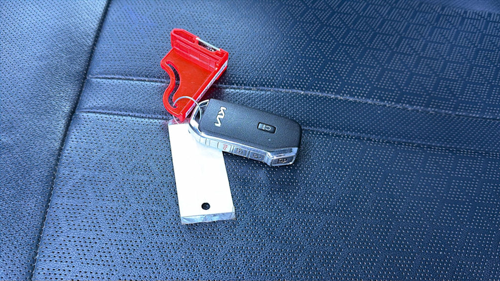 Thumbnail: 2022 Kia Sorento - 18