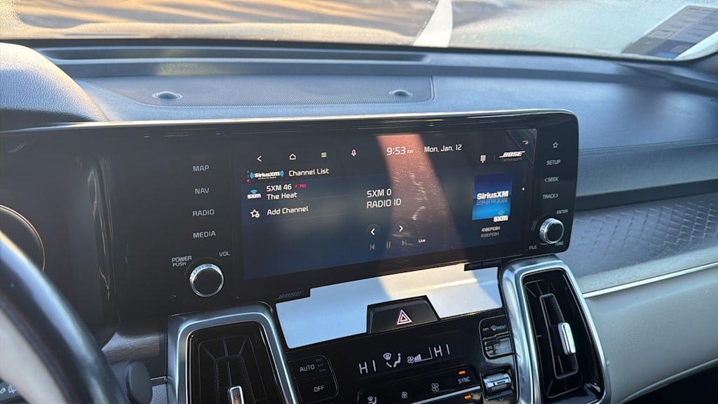 Thumbnail: 2022 Kia Sorento - 23