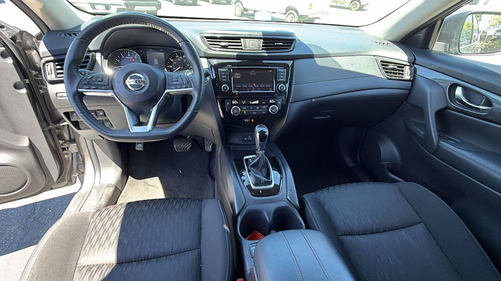 Thumbnail: 2020 Nissan Rogue - 12