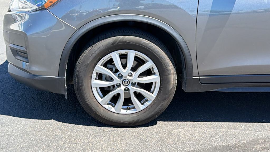Thumbnail: 2020 Nissan Rogue - 8