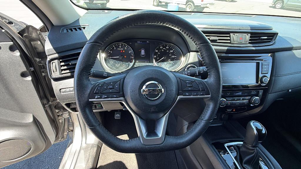 Thumbnail: 2020 Nissan Rogue - 9