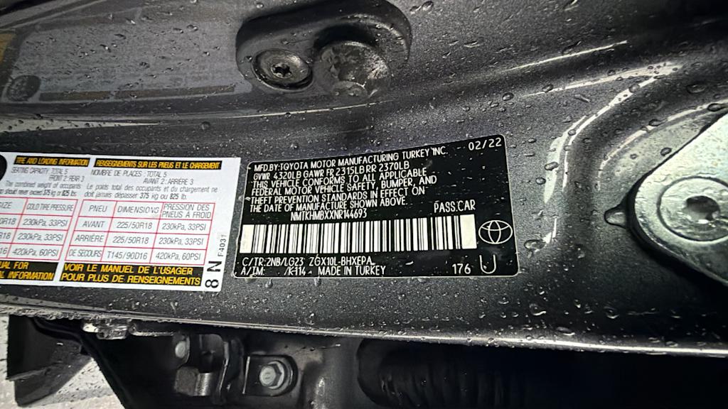 Thumbnail: 2022 Toyota C-HR - 18