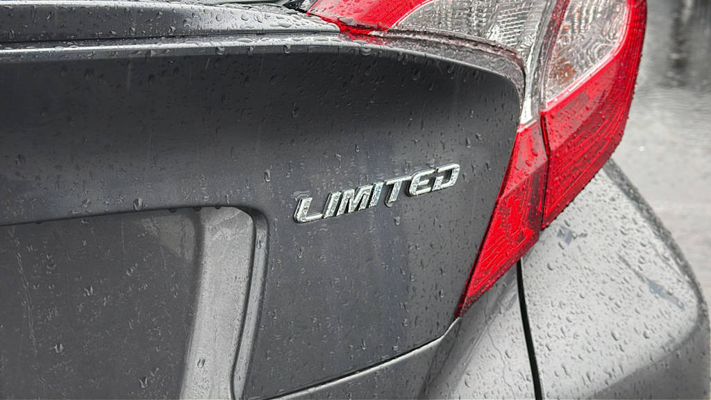 Thumbnail: 2022 Toyota C-HR - 30