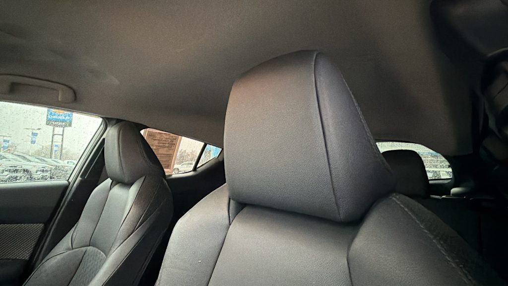 Thumbnail: 2022 Toyota C-HR - 9