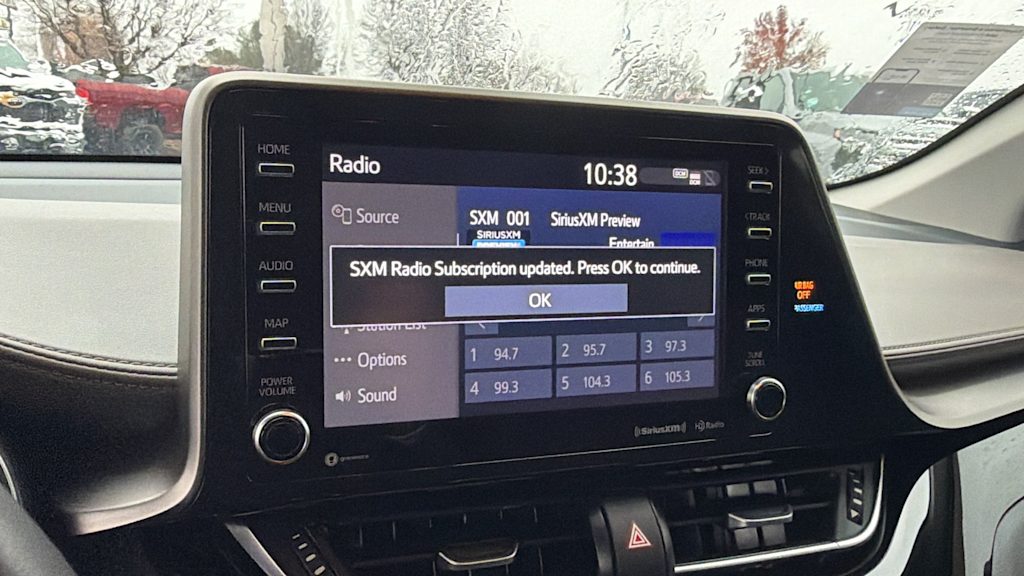 Thumbnail: 2022 Toyota C-HR - 13