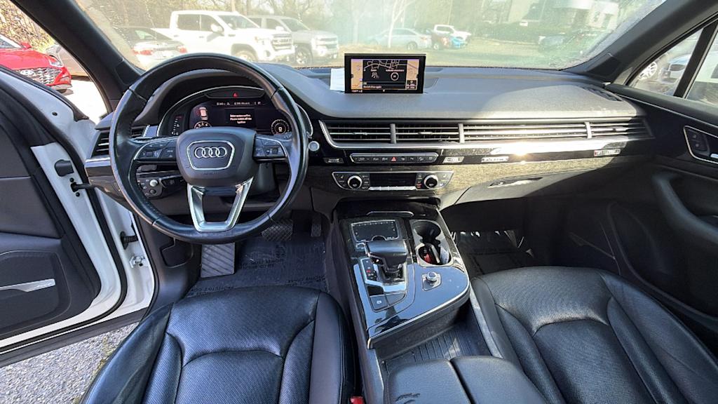 Thumbnail: 2019 Audi Q7 - 12