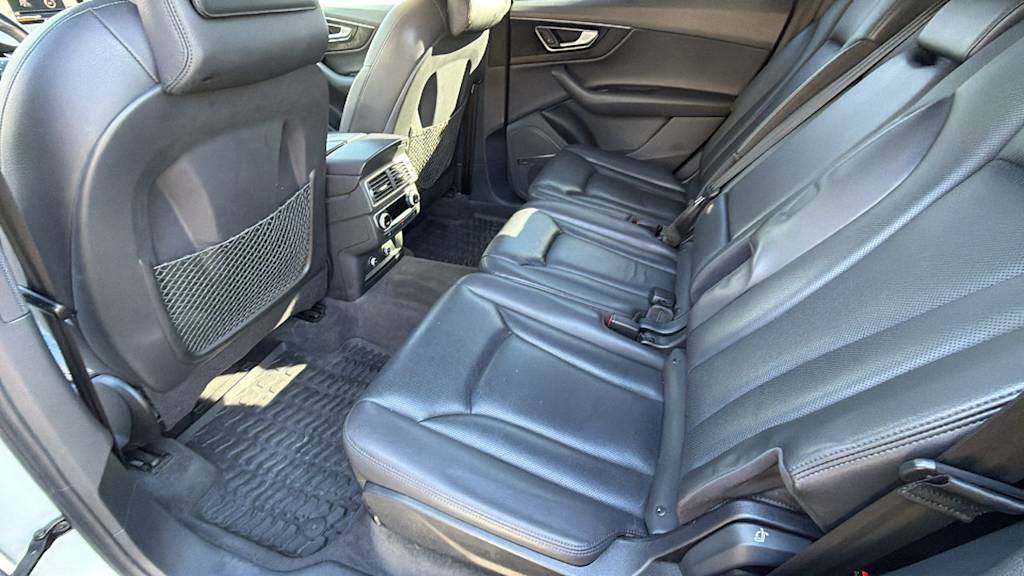 Thumbnail: 2019 Audi Q7 - 11