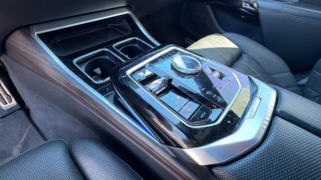 Thumbnail: 2023 BMW 7 Series - 14