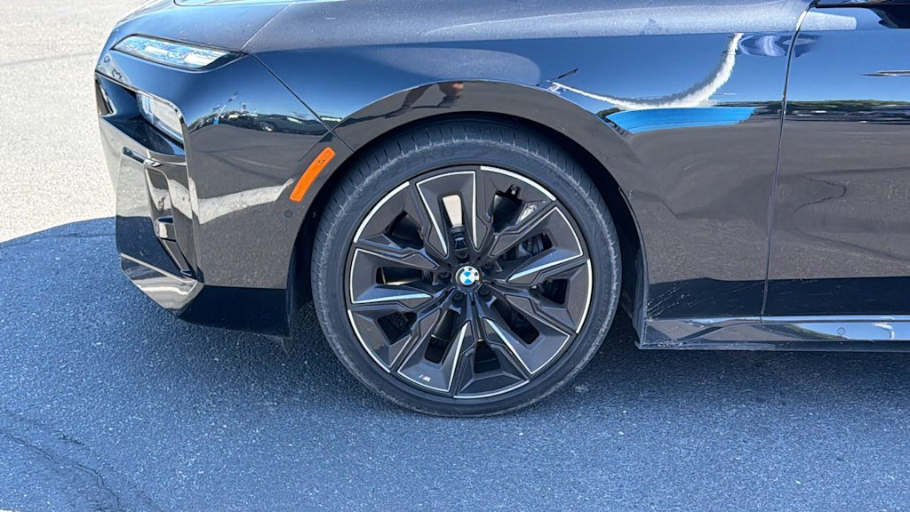 Thumbnail: 2023 BMW 7 Series - 8