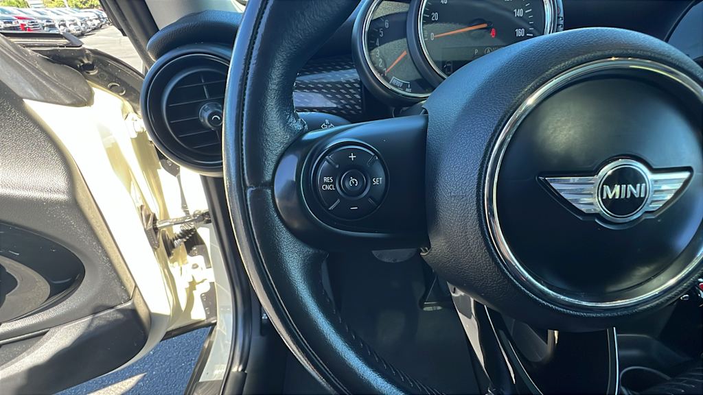 Thumbnail: 2017 MINI Cooper - 26