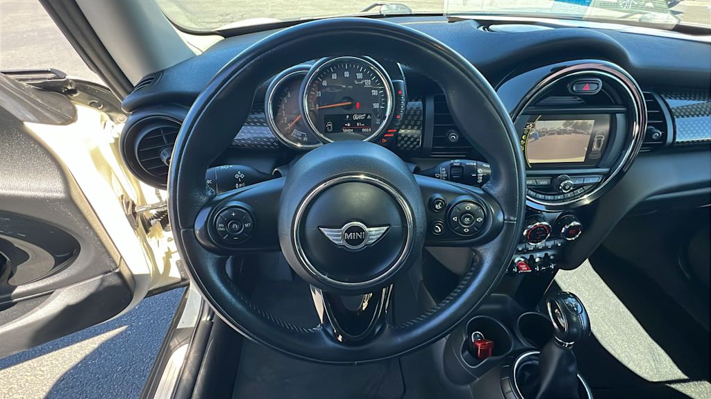 Thumbnail: 2017 MINI Cooper - 9