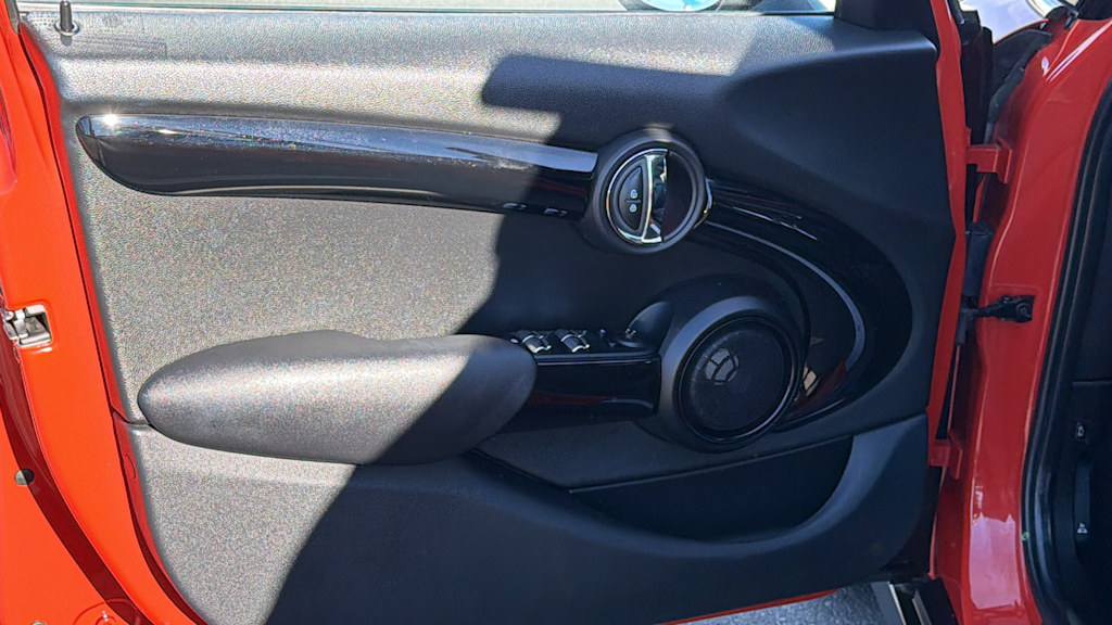 Thumbnail: 2019 MINI Cooper - 29