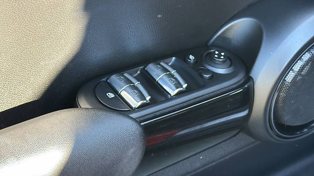 Thumbnail: 2019 MINI Cooper - 28