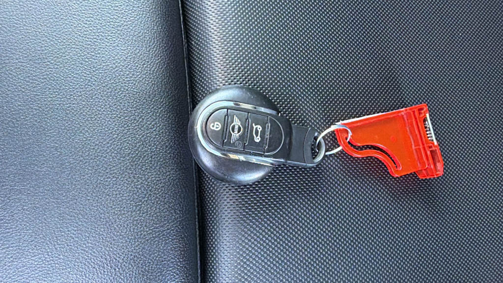 Thumbnail: 2019 MINI Cooper - 19