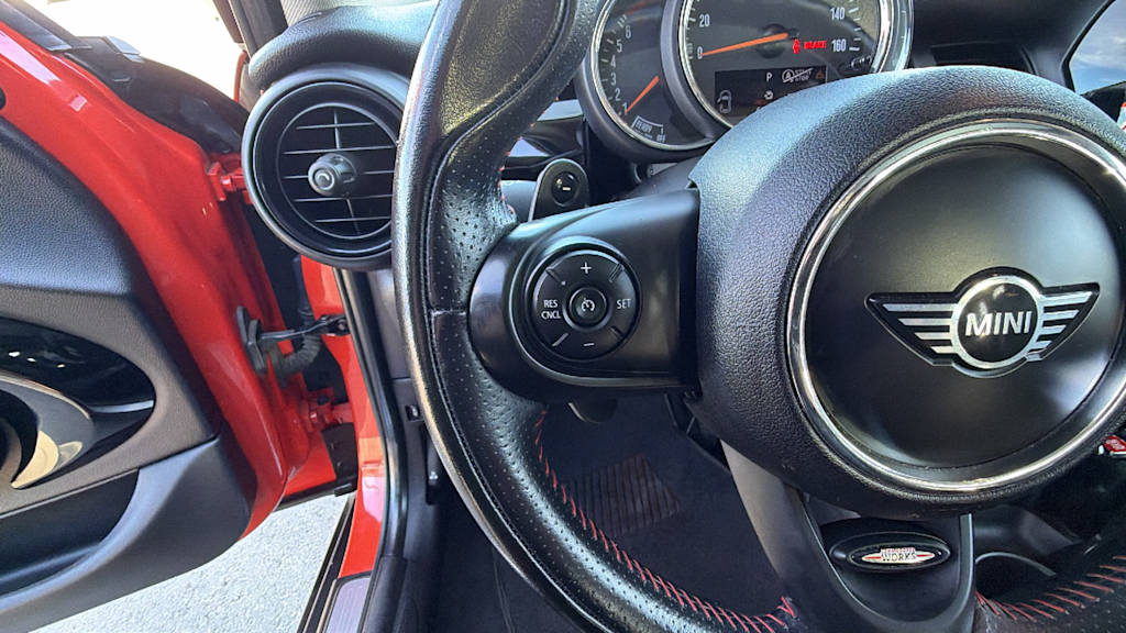 Thumbnail: 2019 MINI Cooper - 27