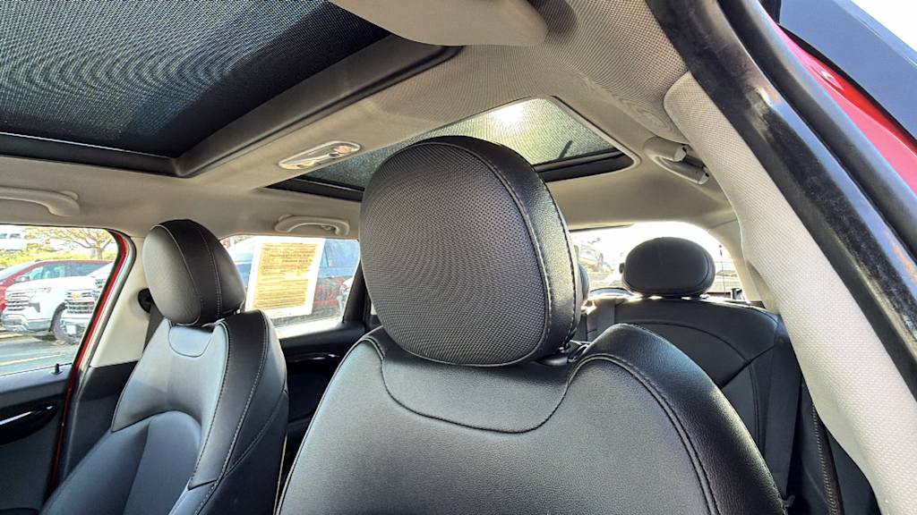 Thumbnail: 2019 MINI Cooper - 10