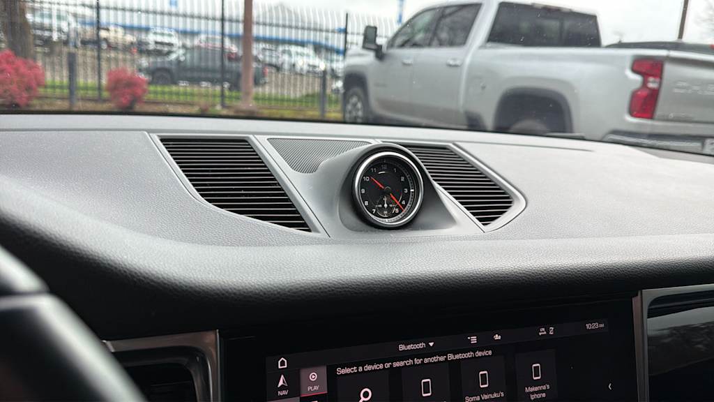 Thumbnail: 2020 Porsche Macan - 6