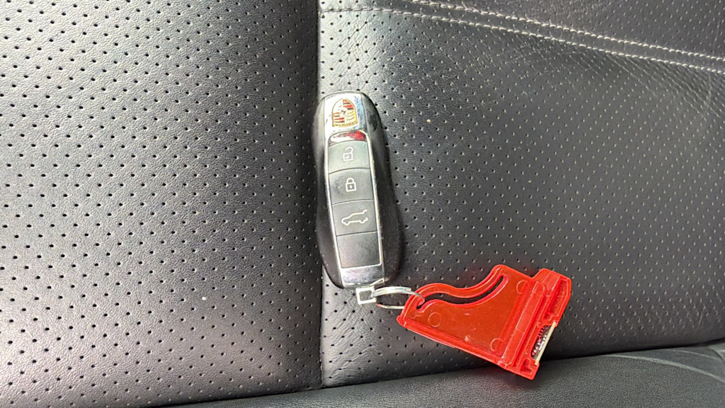 Thumbnail: 2020 Porsche Macan - 15