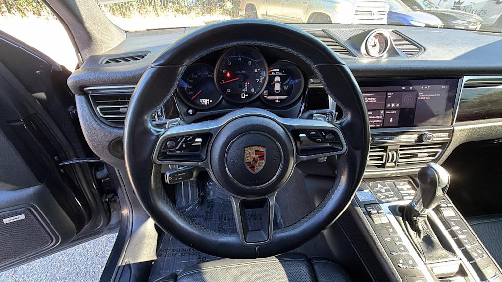 Thumbnail: 2020 Porsche Macan - 9
