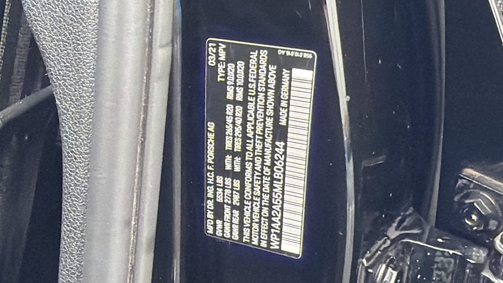 Thumbnail: 2021 Porsche Macan - 19