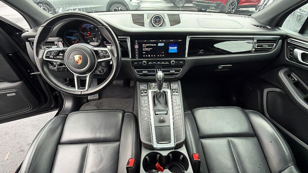 Thumbnail: 2021 Porsche Macan - 13