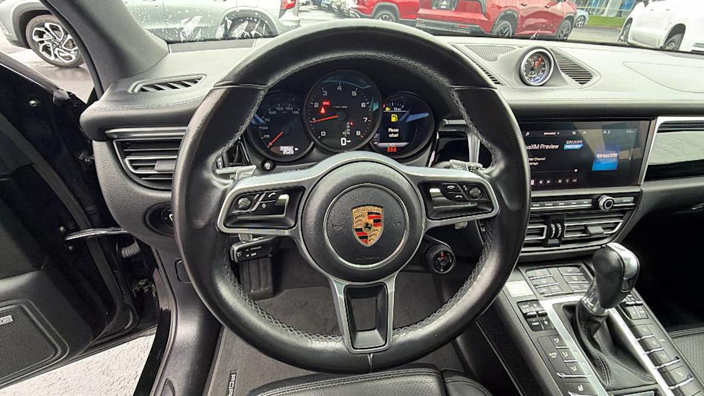 Thumbnail: 2021 Porsche Macan - 8