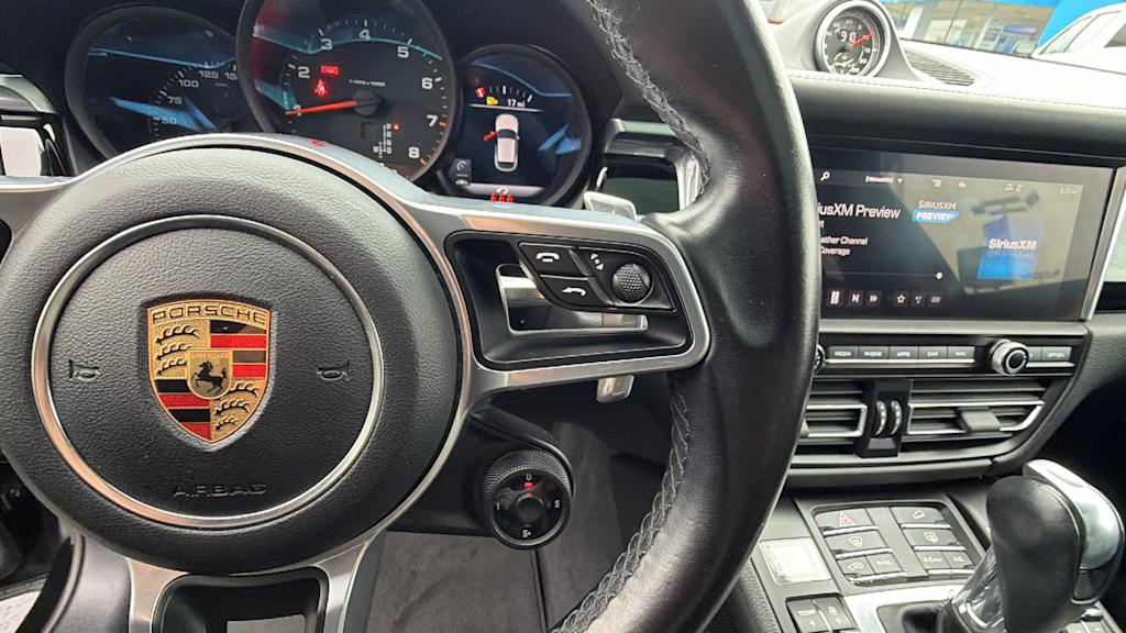 Thumbnail: 2021 Porsche Macan - 12