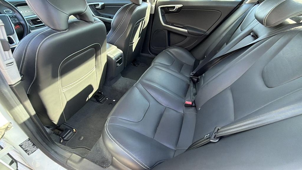 Thumbnail: 2017 Volvo S60 - 23