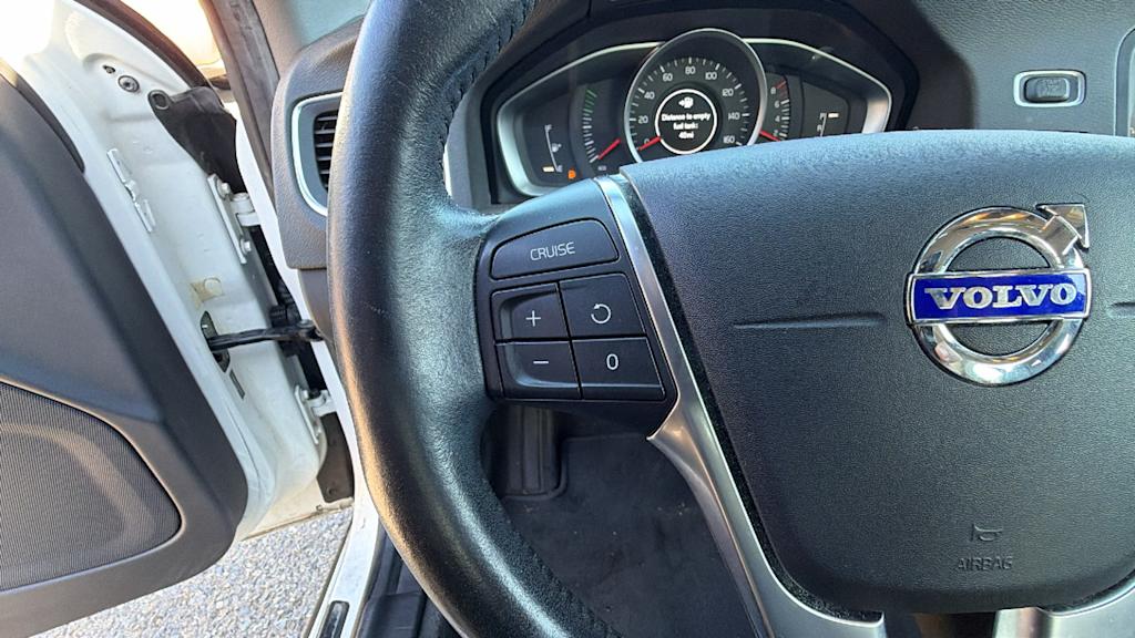 Thumbnail: 2017 Volvo S60 - 21