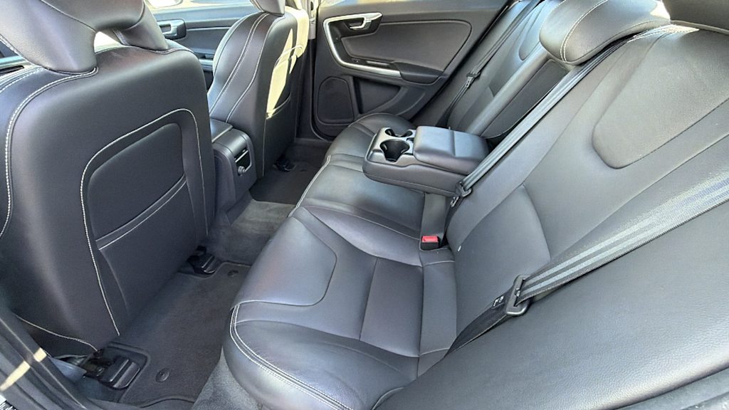 Thumbnail: 2017 Volvo S60 - 12