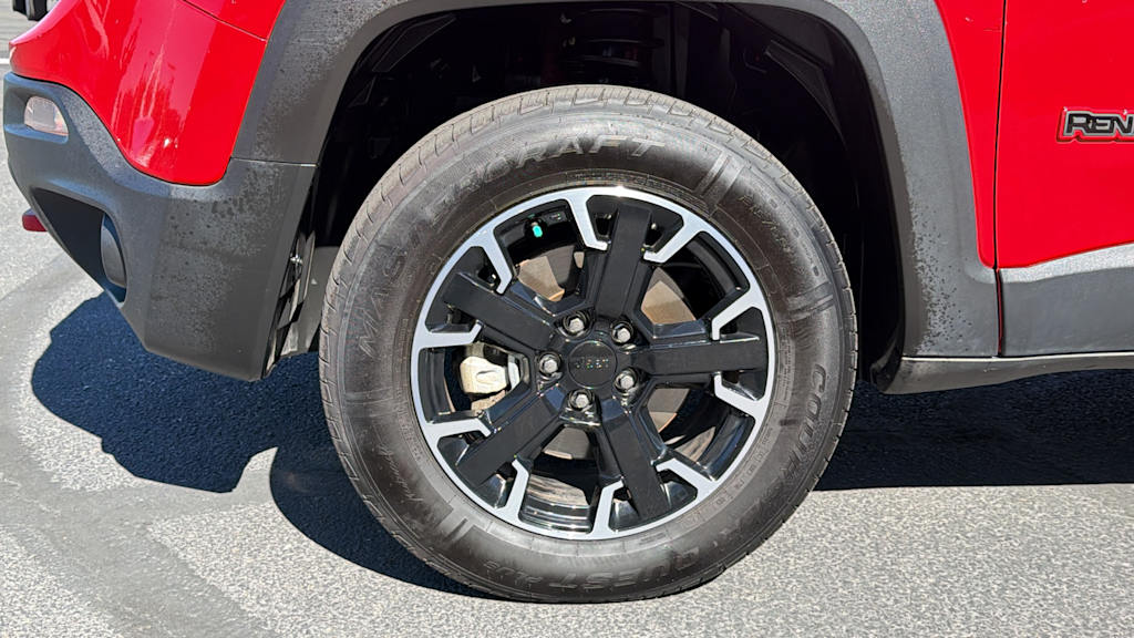Thumbnail: 2023 Jeep Renegade - 7