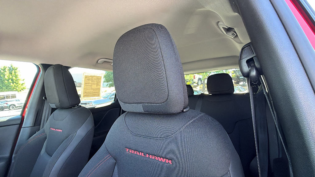 Thumbnail: 2023 Jeep Renegade - 16