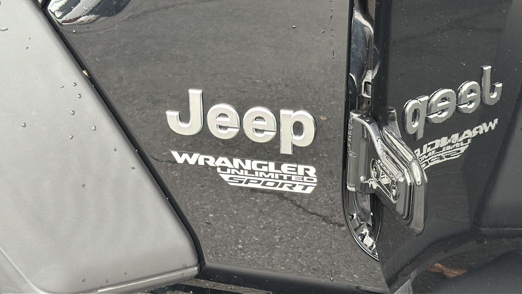 Thumbnail: 2021 Jeep Wrangler - 7