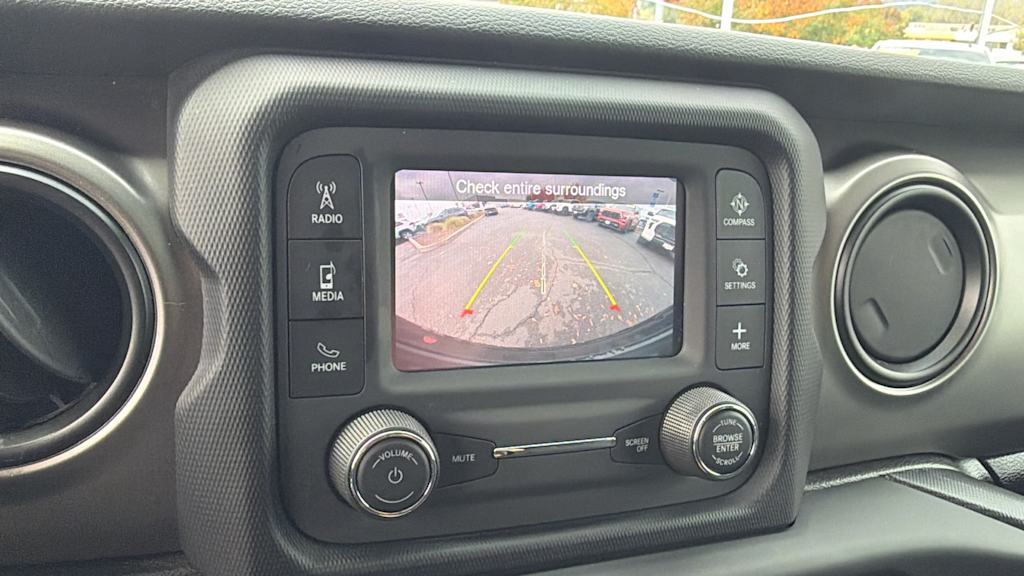 Thumbnail: 2021 Jeep Wrangler - 25